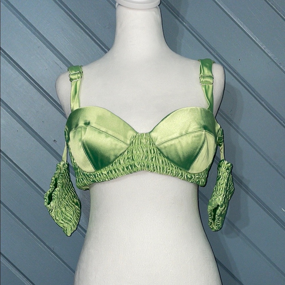 Aliette Square Neckline Short Sleeve Green Satin Crop Top